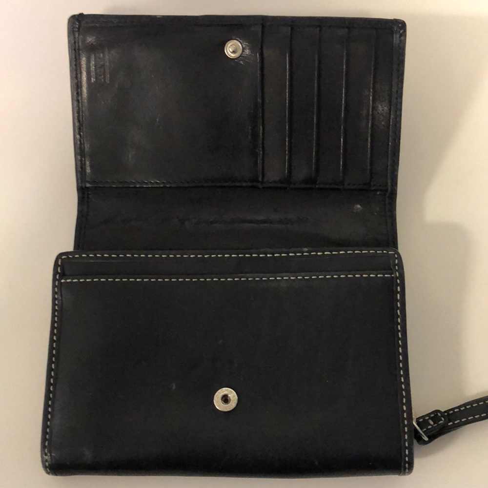 Used Coach Wallet - Picture 2 of 3